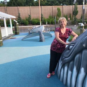 Meet your Posher, Iris